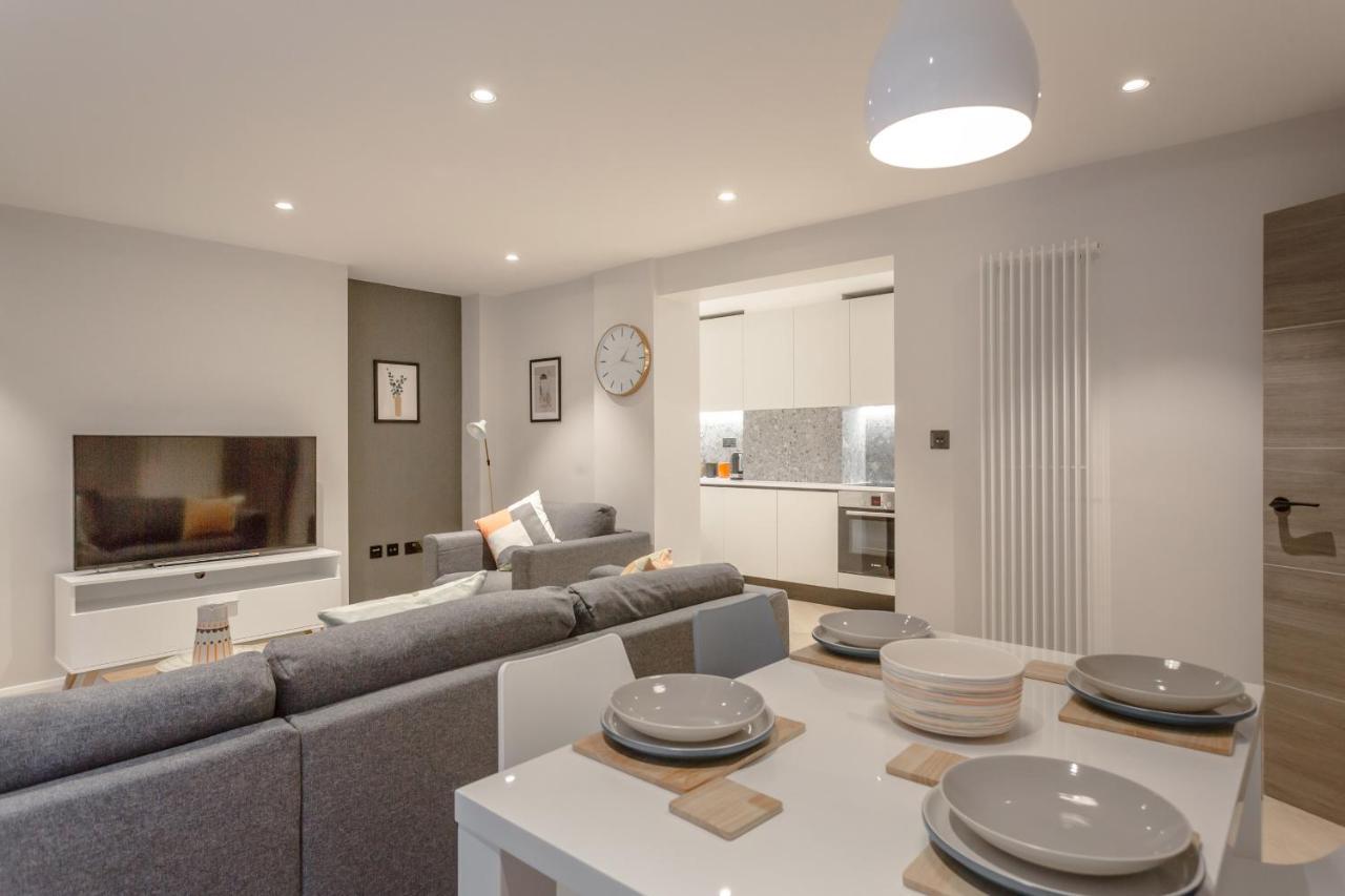 High Spec Lux Apartment