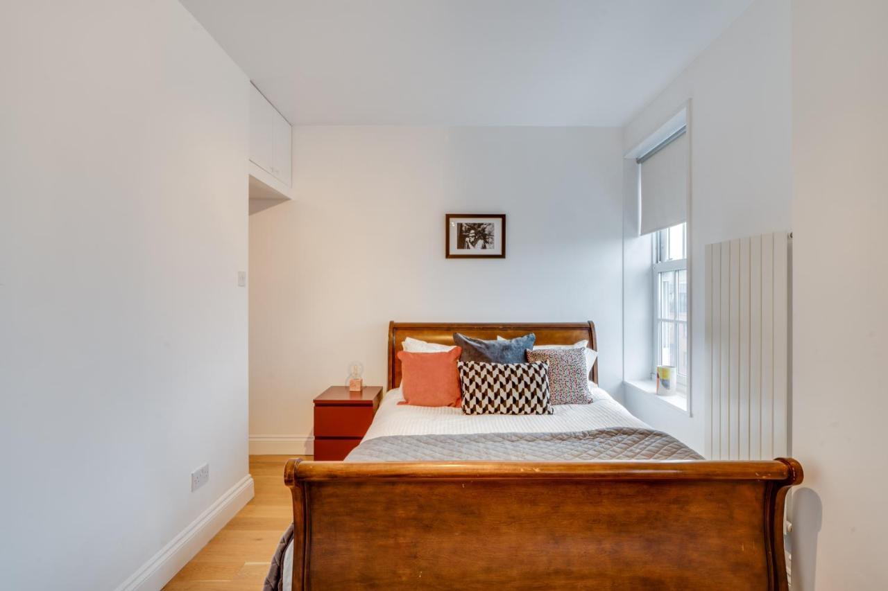 Nine Elms, Battersea 2 Bed Apartment 2