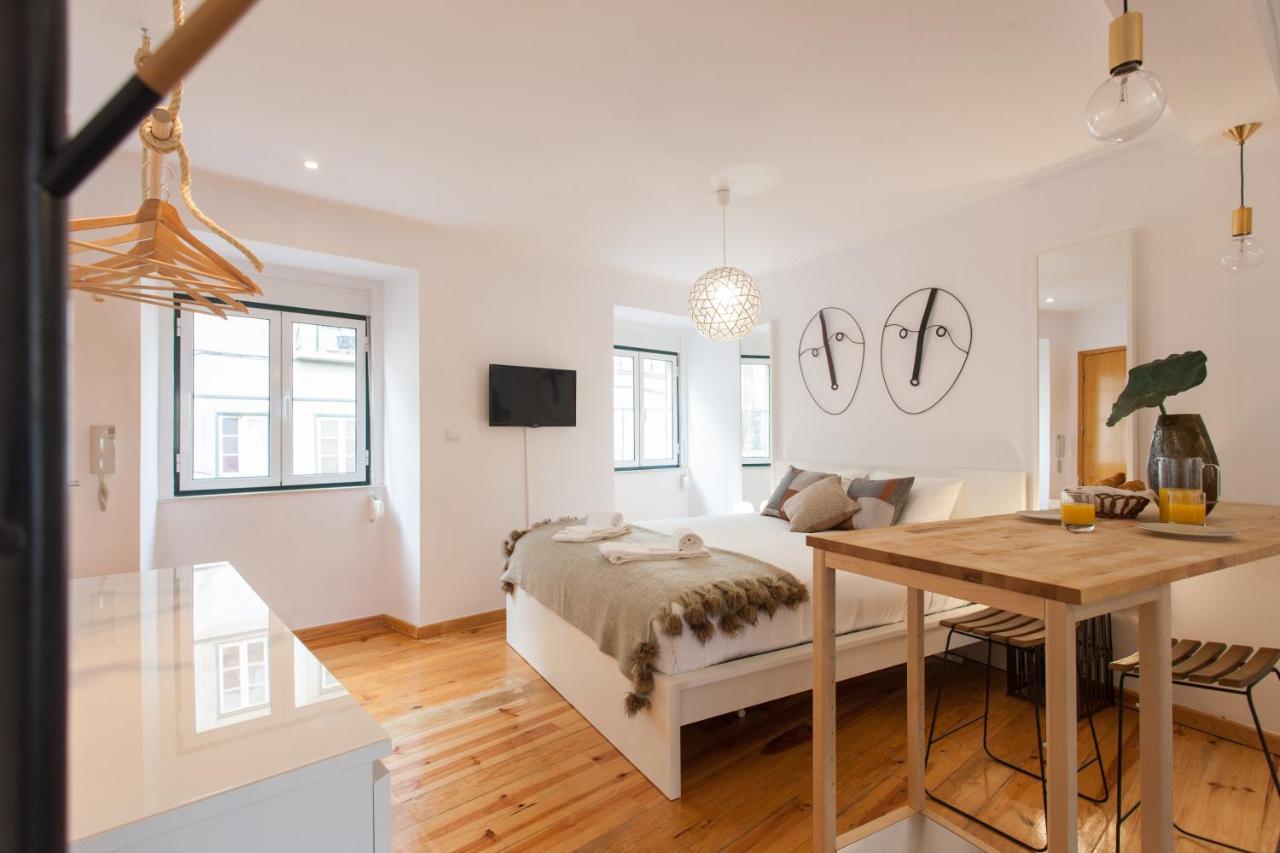 Martim Moniz Studio Apartments - by Lu Holidays 1