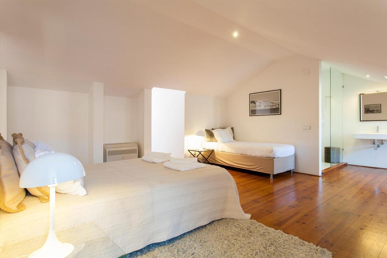 Correeiros Downtown Duplex & Deluxe Apartment
