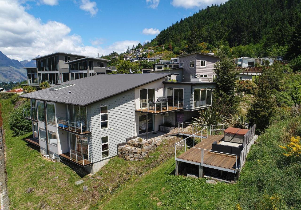 Highview Retreat 1