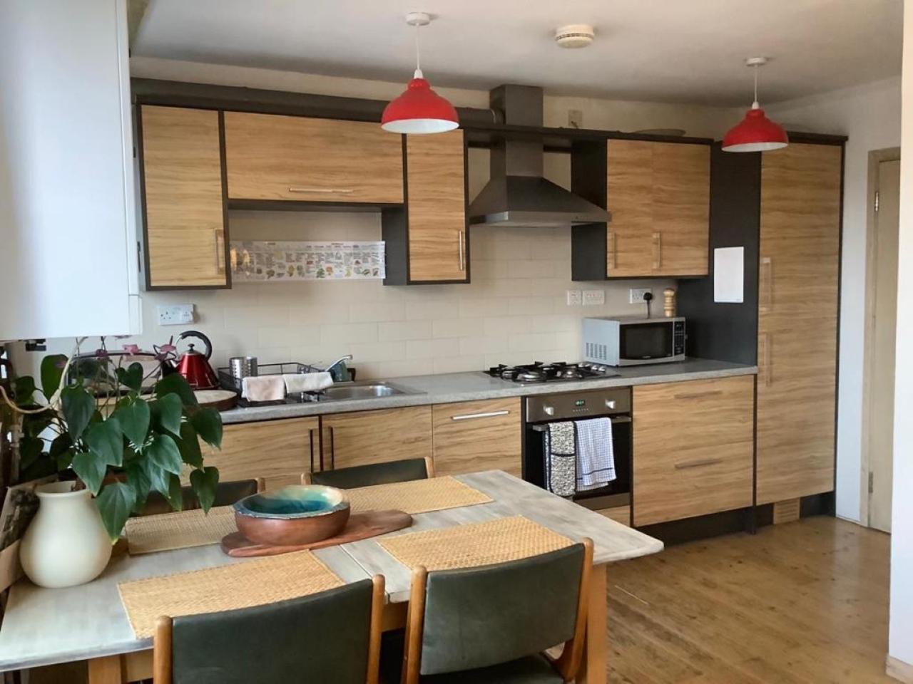 Beautiful Apartment with Terrace Near Kentish Town 2