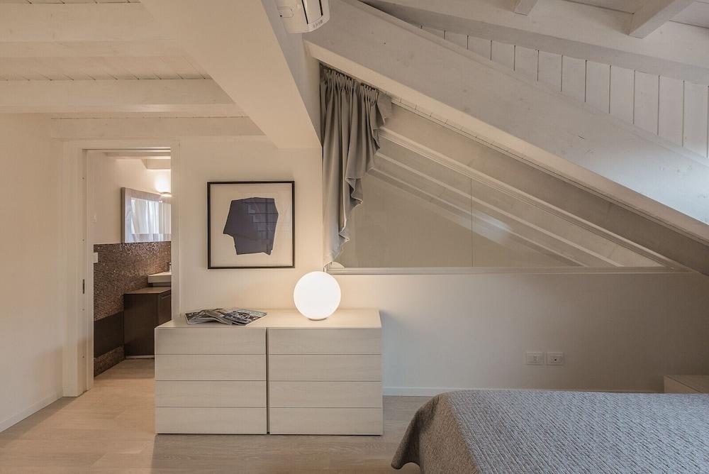 Ca' Rossini 2 Apartment 1