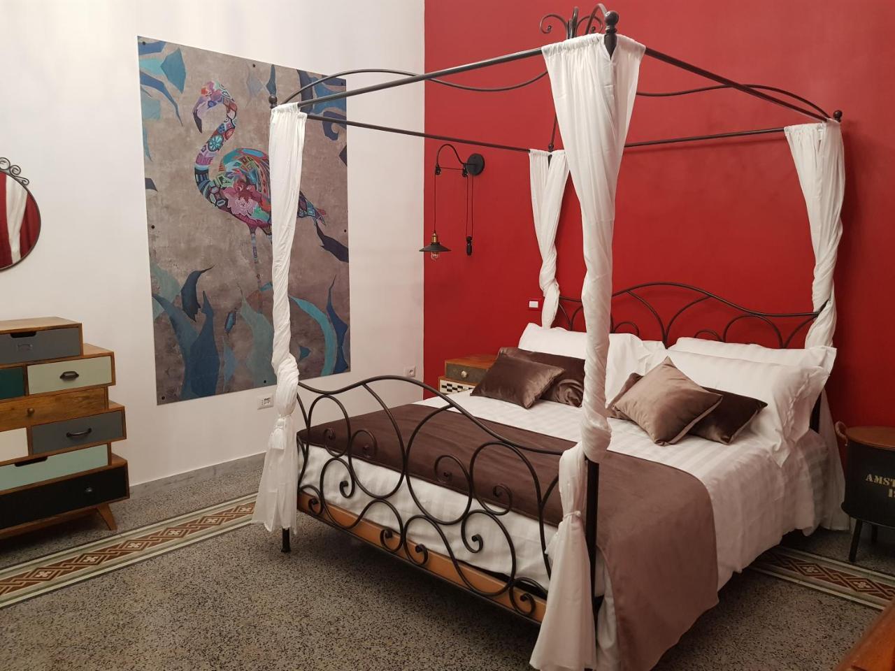 Lavanera Home 2