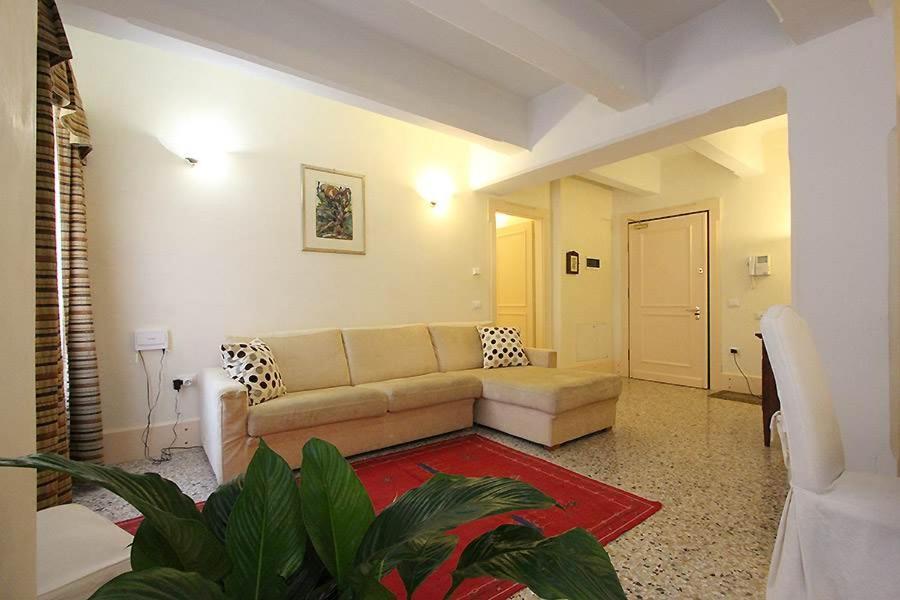 Camilla Apartment in Venice-Molino 1