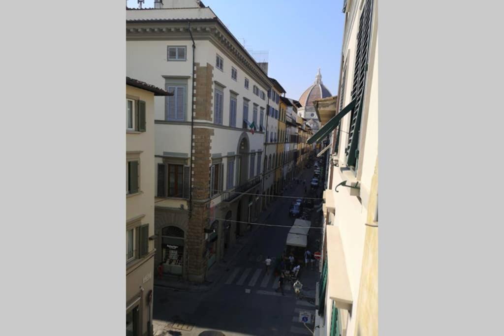 Appartamento Pressi Duomo Con 3 Camere Da Letto 2