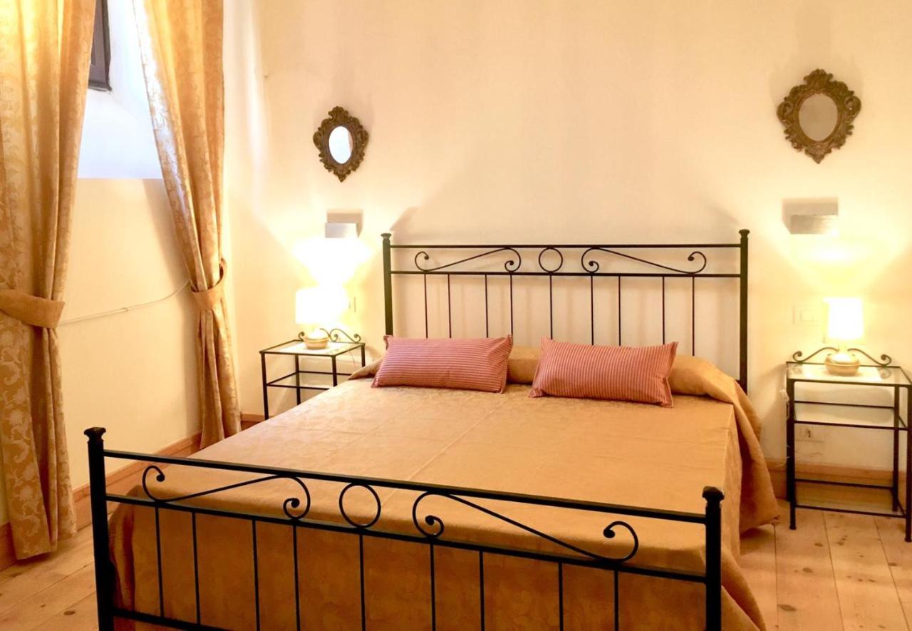 Flower Cozy Room 1