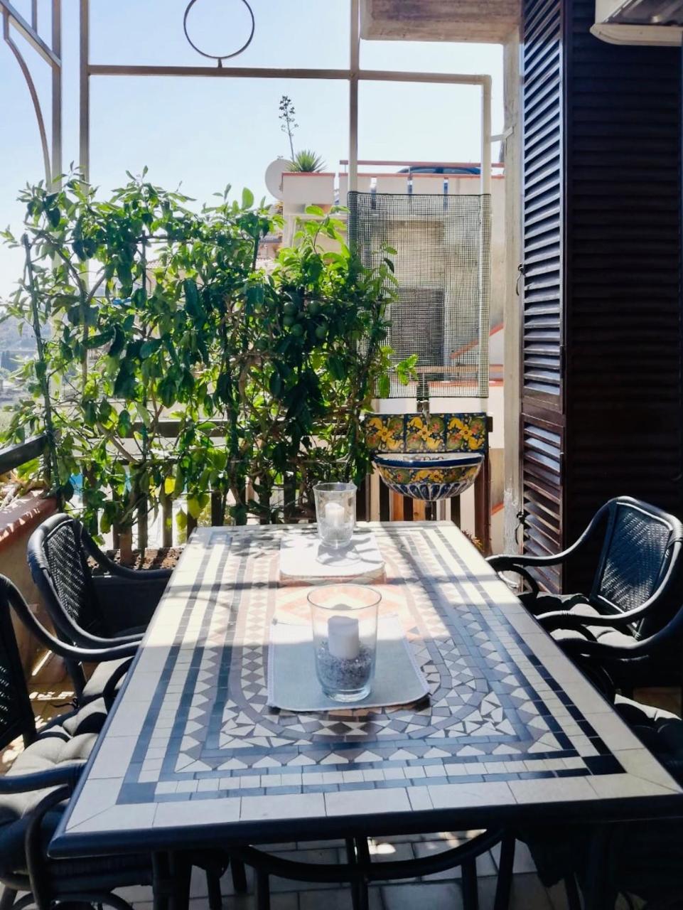Maison Blue 2