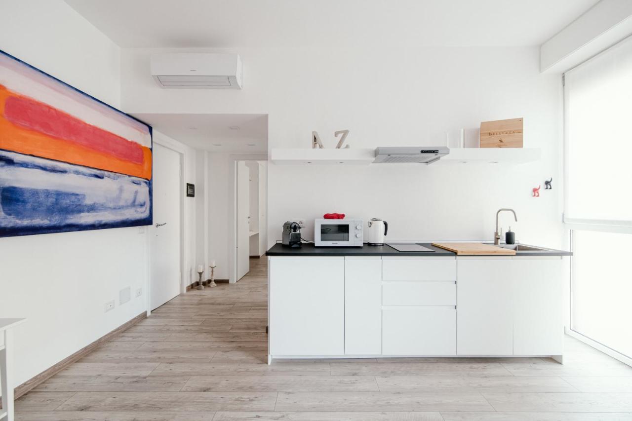 Mark's Gallery Apartment by Myhomeincomo 1