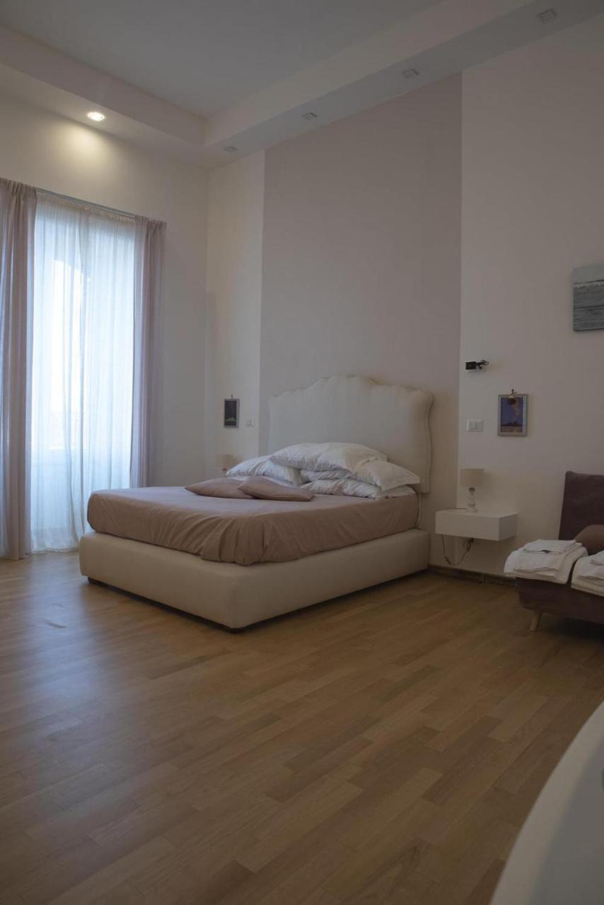 Caracciolo Napoli Beb