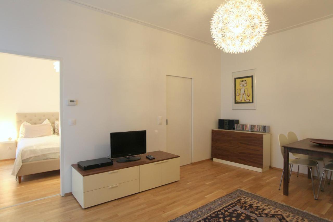 Casa Nostra - Moderne Stadtwohnung Mit Balkon