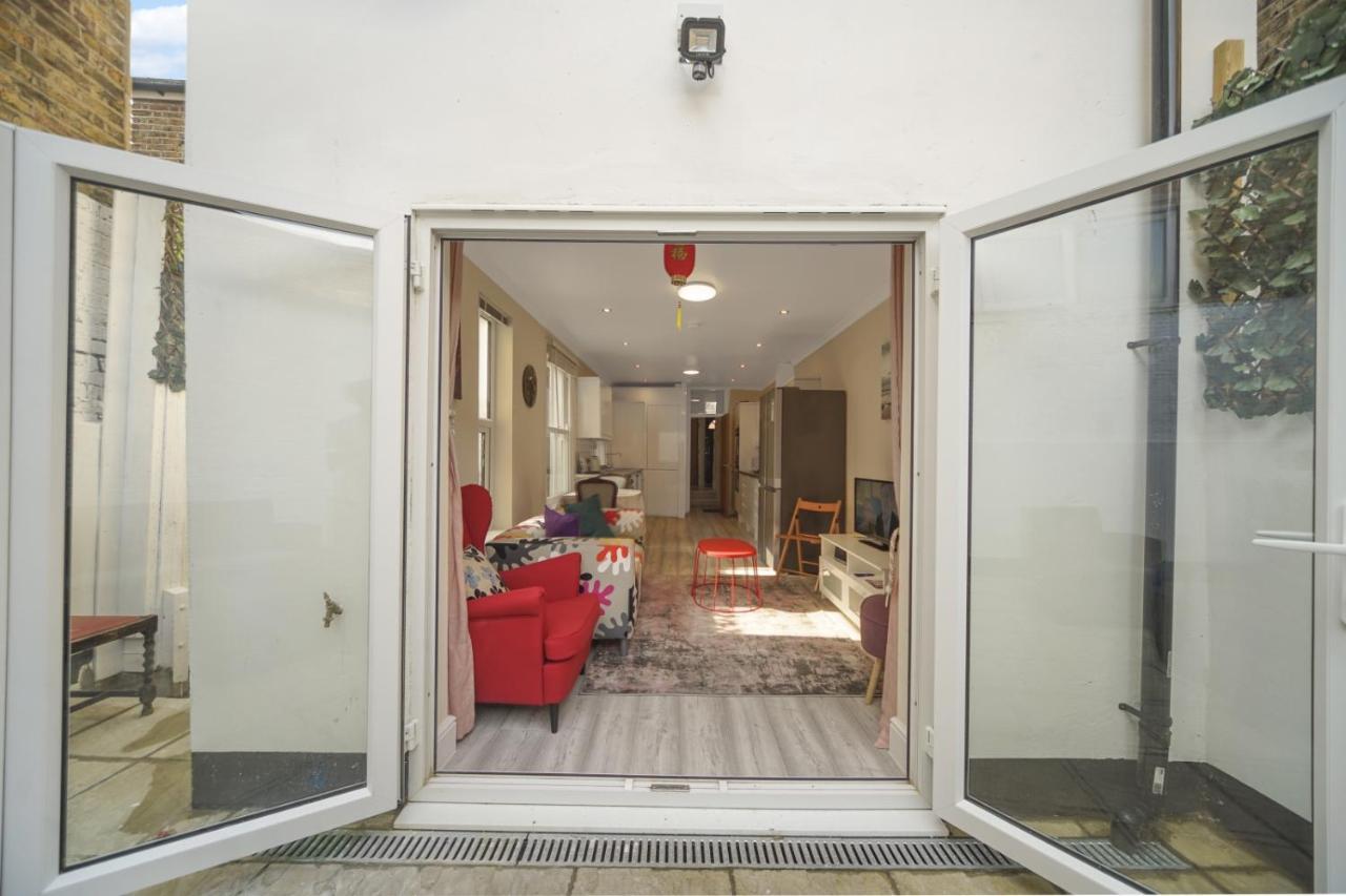 London Holiday House 2