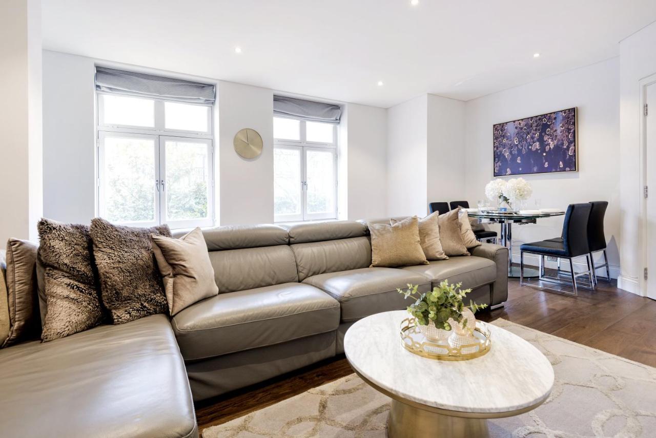 Stunning Clarendon Court Apartment 2