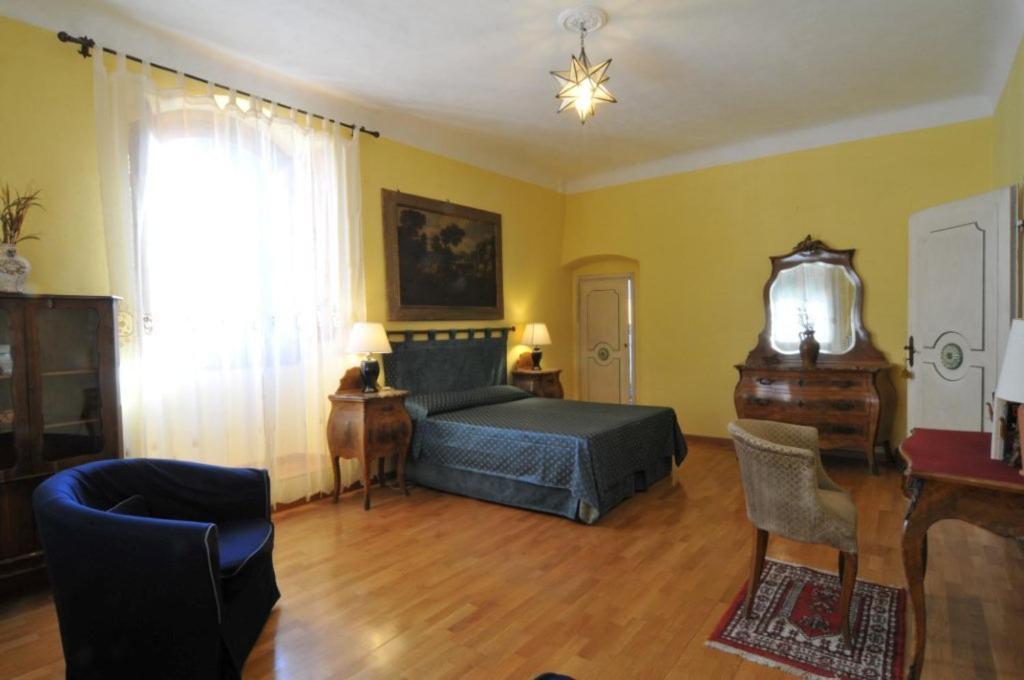 Villa in Private Estate,Shared Pool,Parking,3km To Ponte Vecchio 2