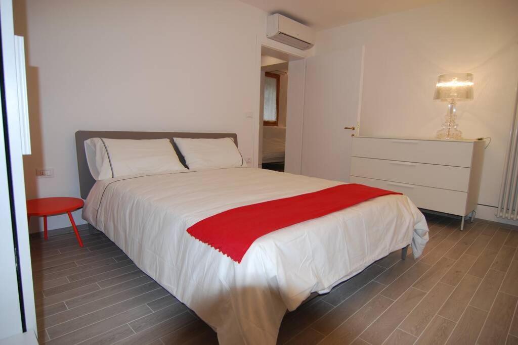 Bellissimo Appartamento Con Cortile Privato