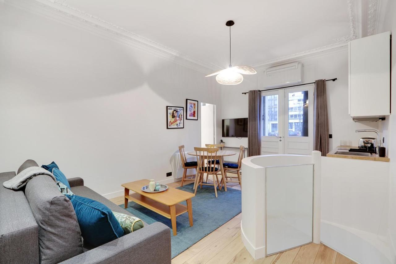 Pick a Flat's Apartment in Neuilly Sur Seine - Avenue Charles de Gaulle