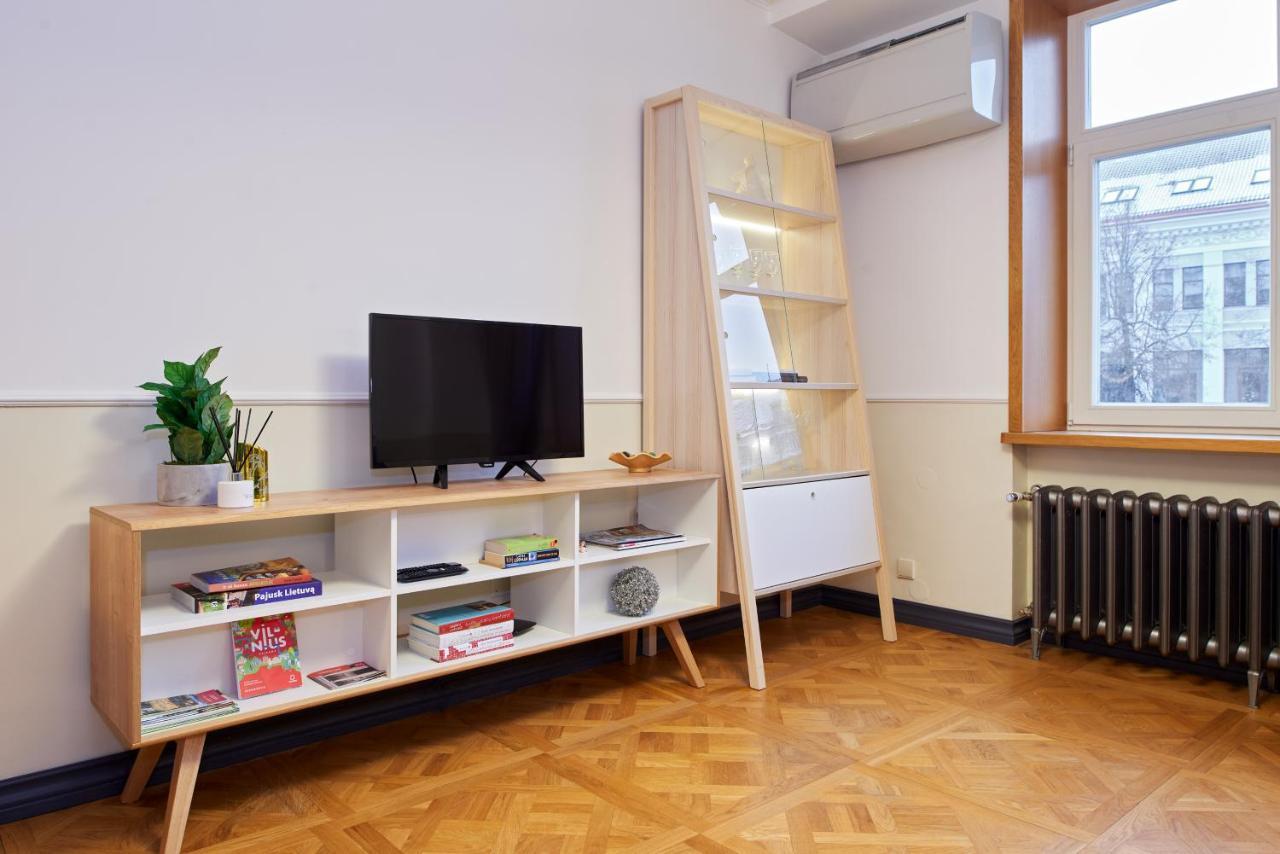 Town Hall Apartments 1