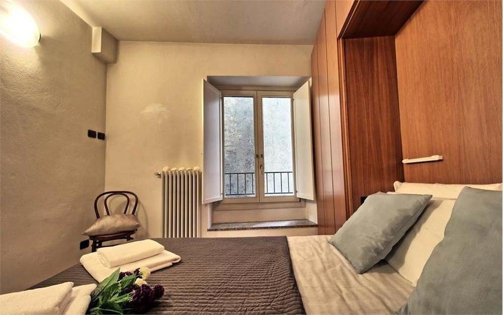 Logicasa Residenza Como Centro 1