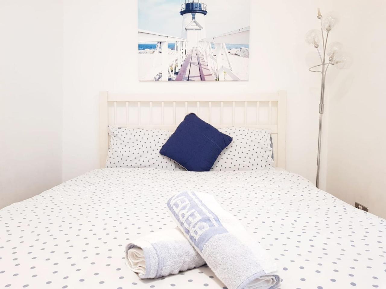 Commercial City Rooms 1