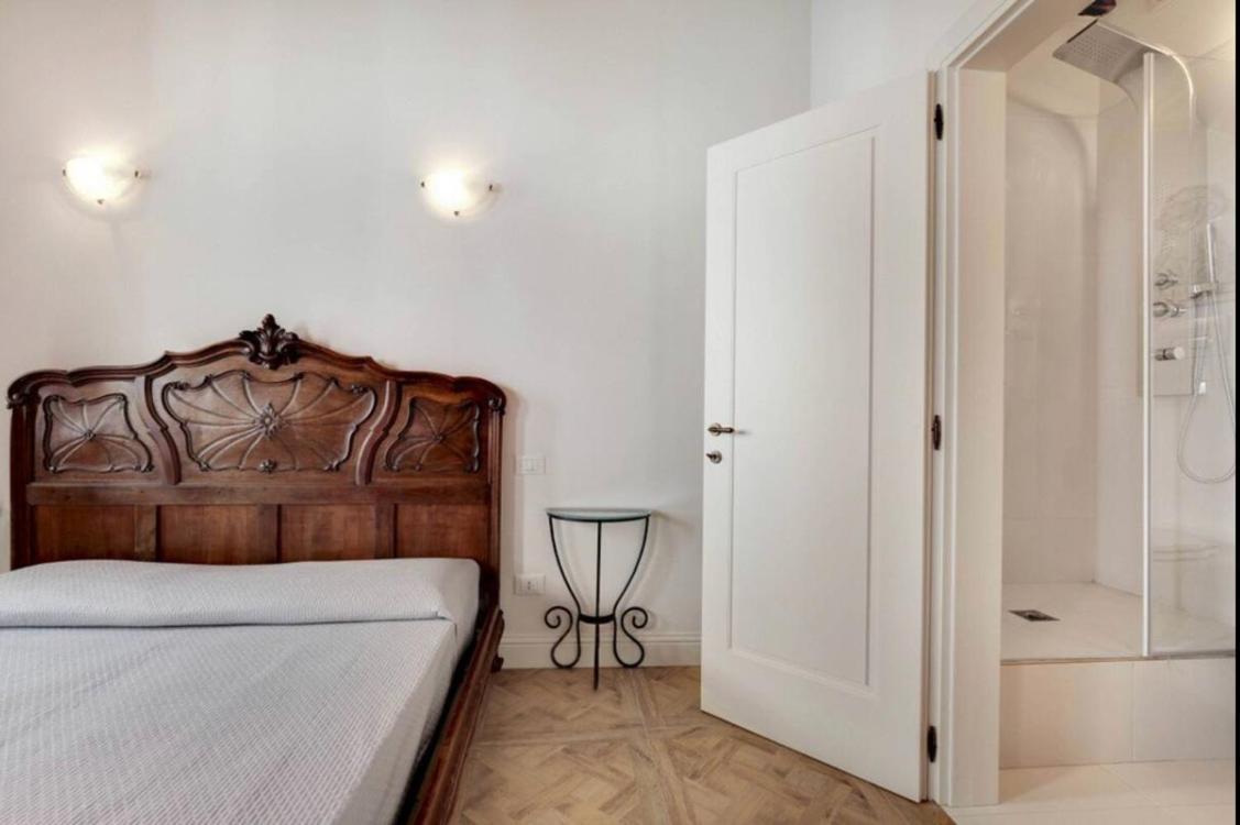 Venice Traditional Home with Terrace 1