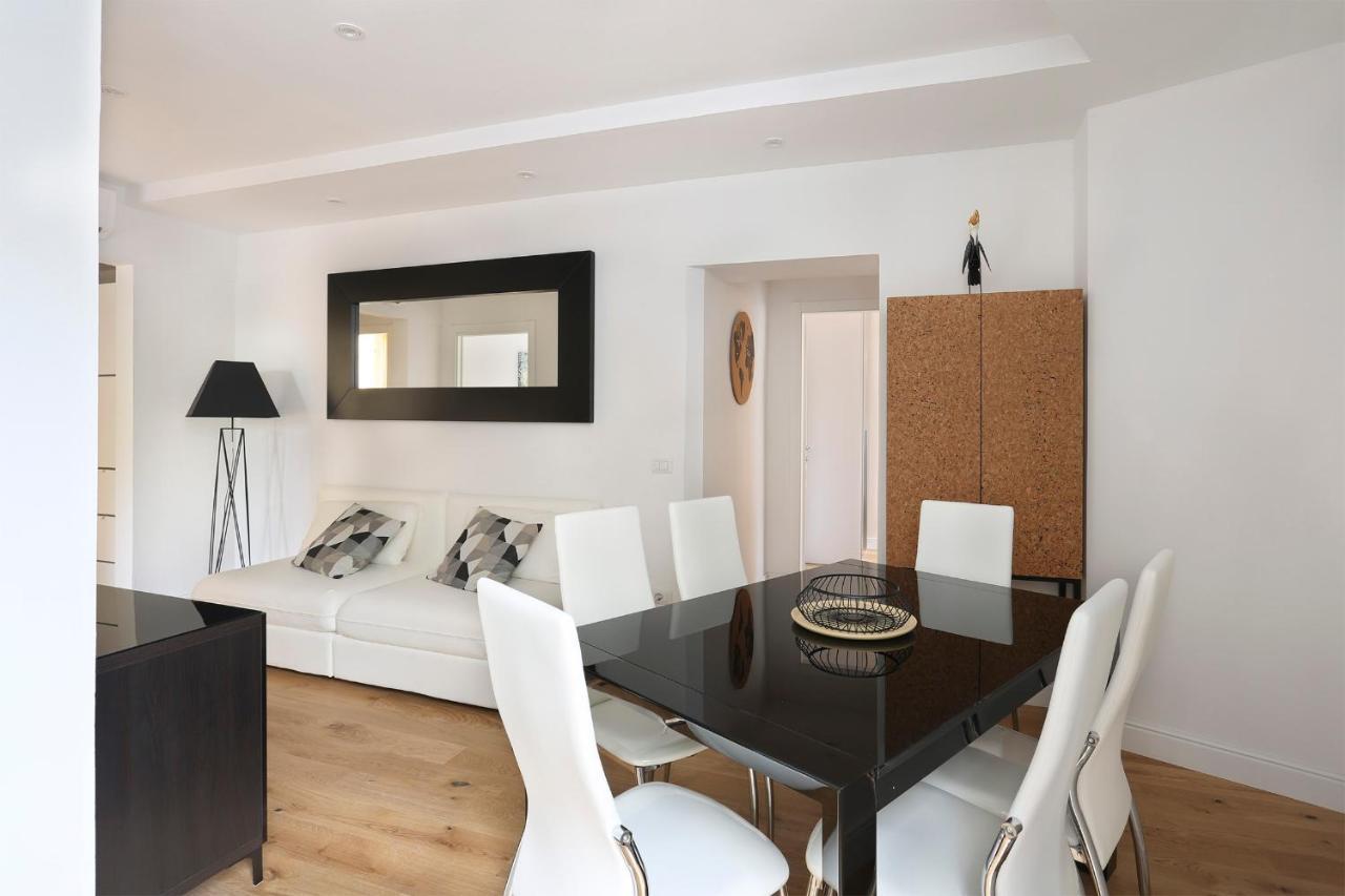 La Marmora 3 Bedroom Apartment Near Galleria Dell'accademia 1