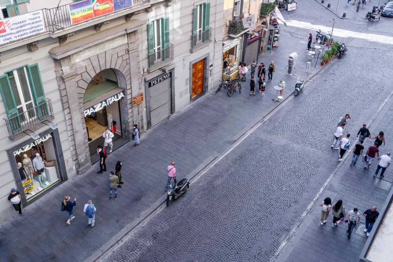 Piazza Carita