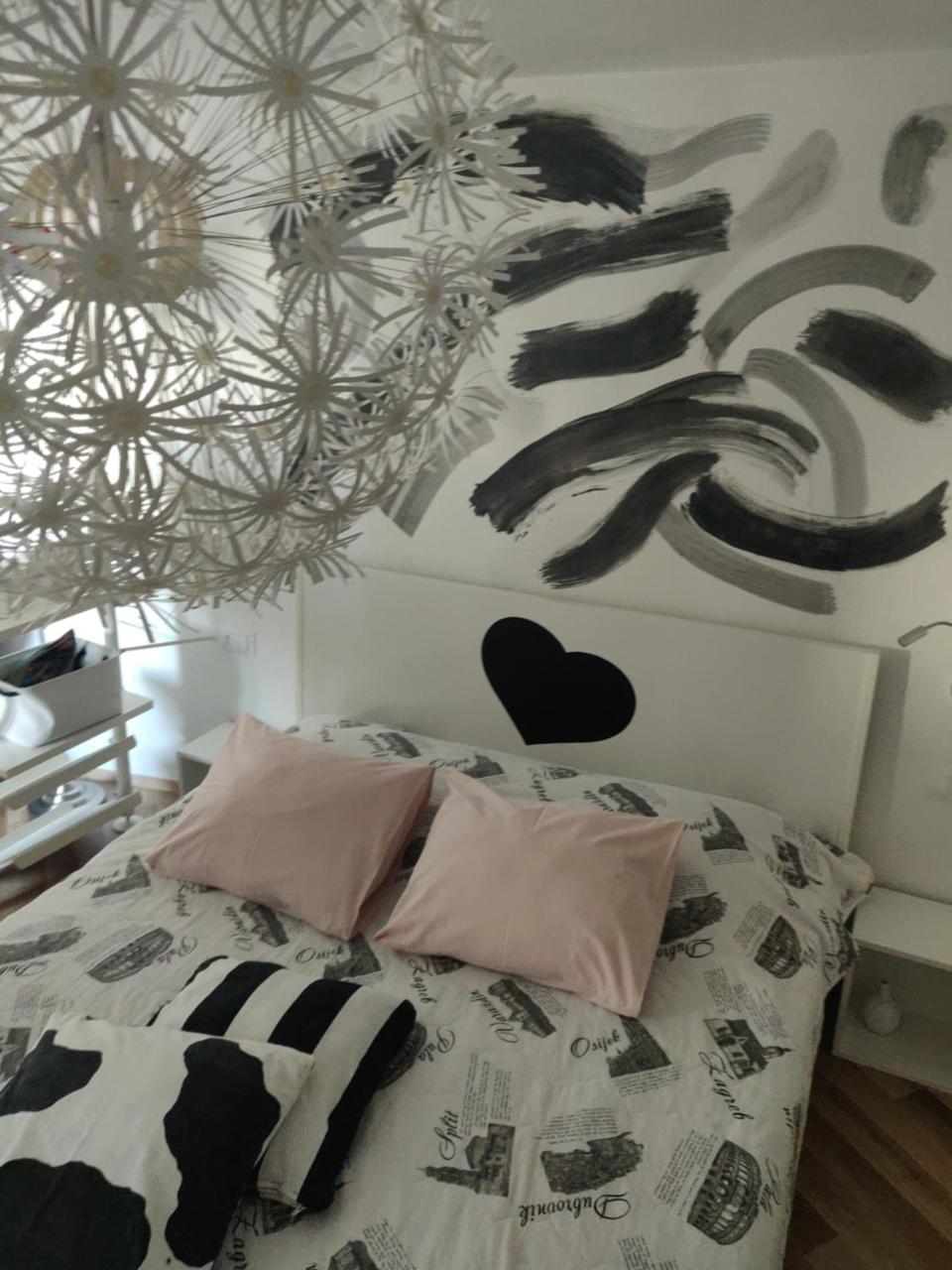 A Bright Hideaway 1