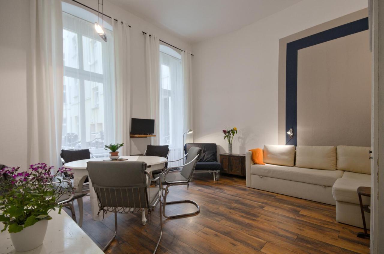 Quiet Courtyard Apartment (Pb1) 1