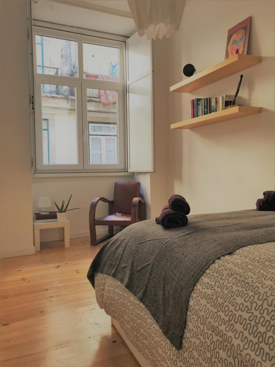 Baixa-Chiado Cosy 5 Bedrooms