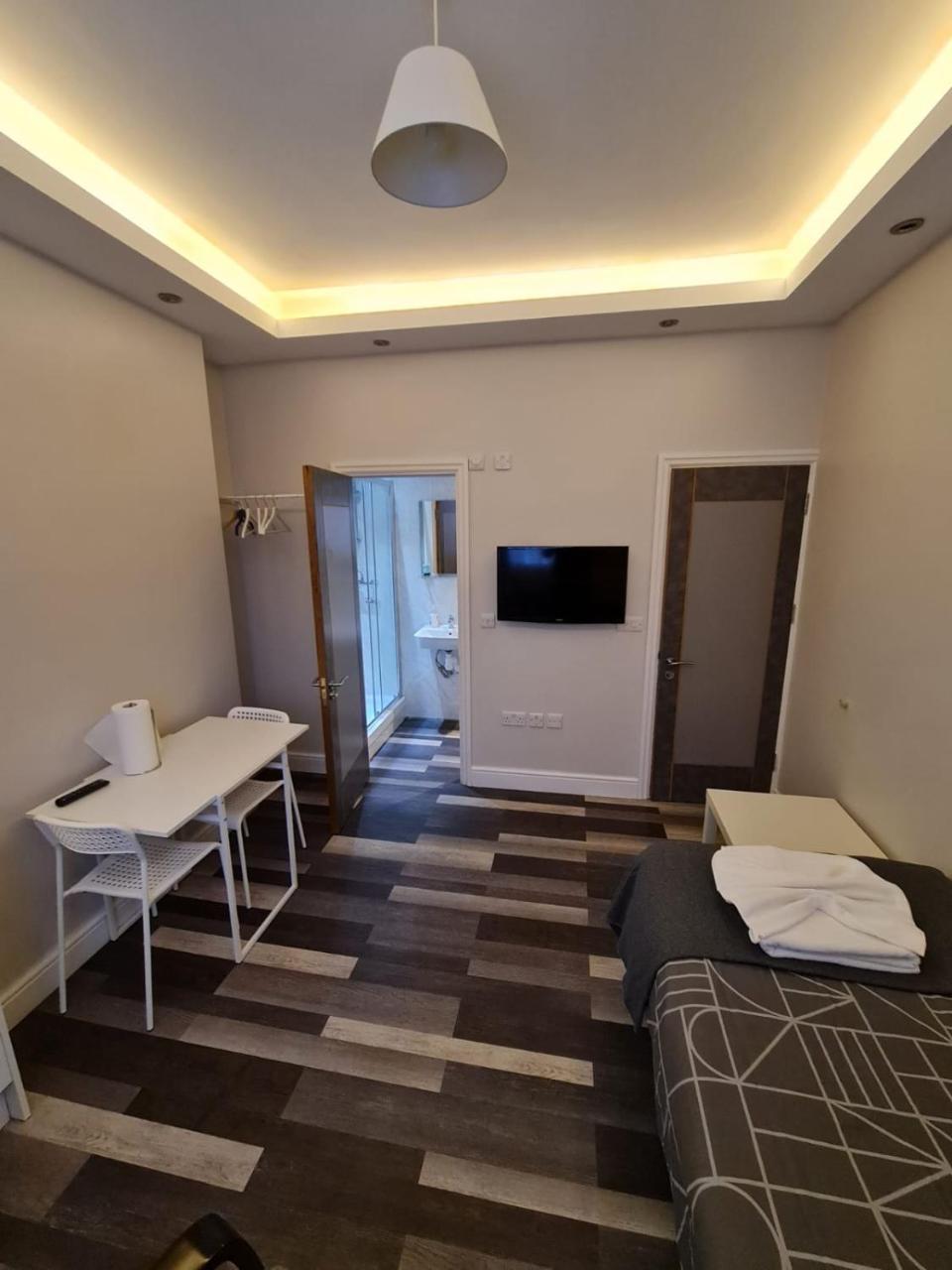 A Must Studio Flat at the Heart of London City Centre 1