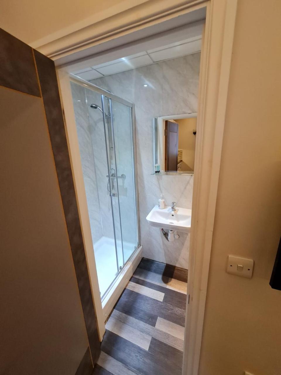 A Must Studio Flat at the Heart of London City Centre 2