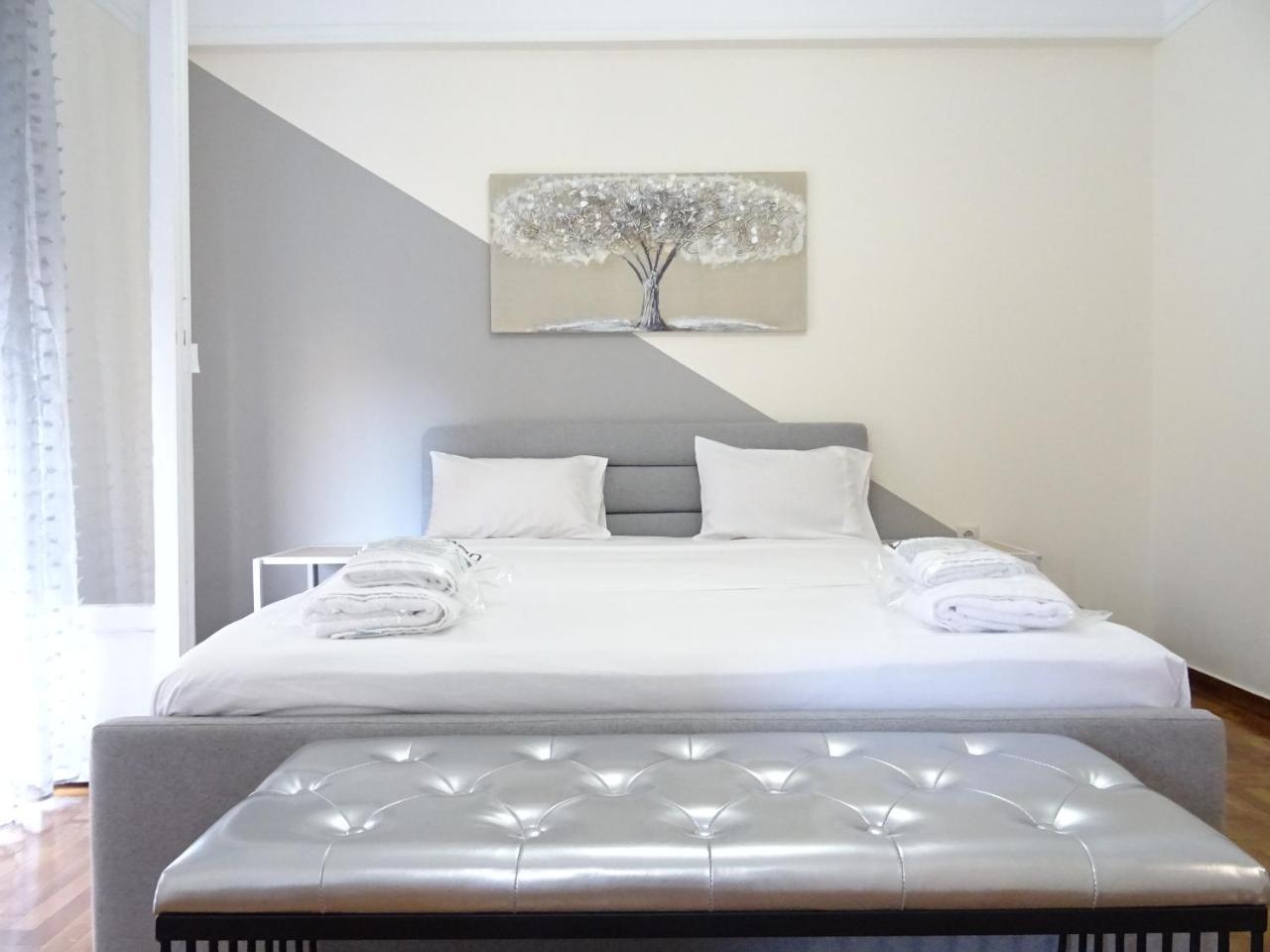 Nice Flat Next To Metaxourghio Metro Station