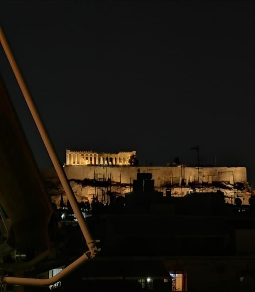 Central Sunny Studio with Acropolis View