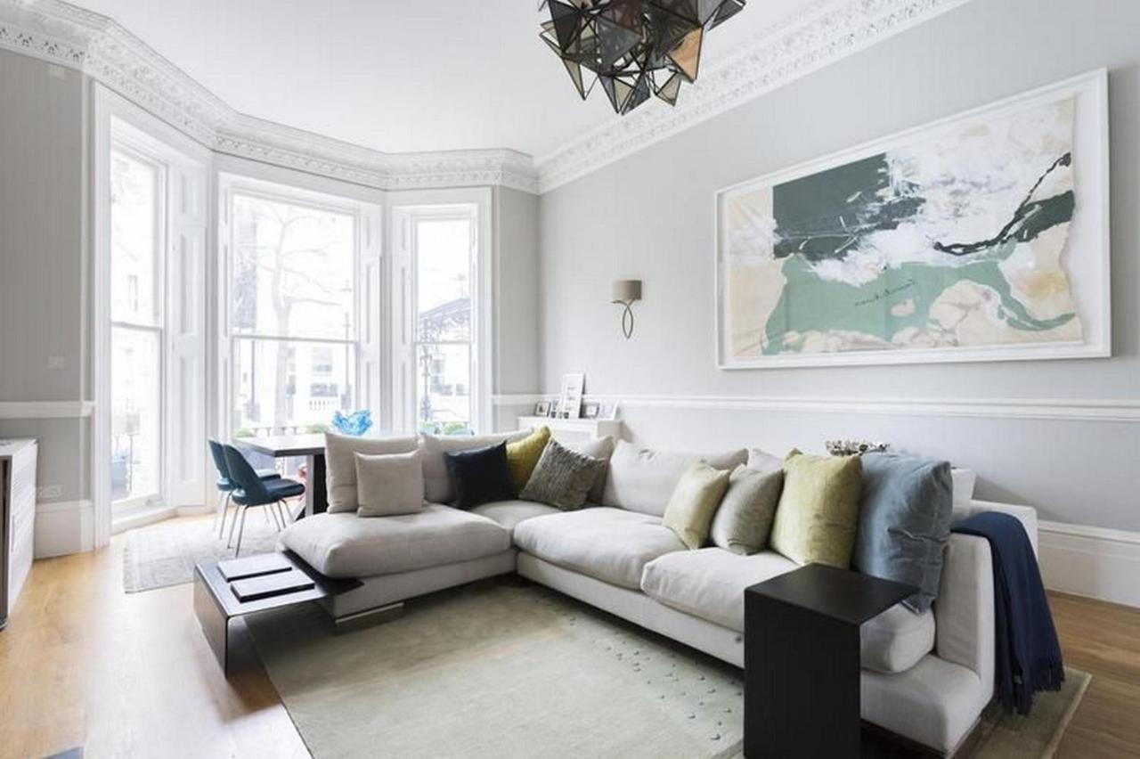 Beautiful Townhouse with a Garden in Kensington 1