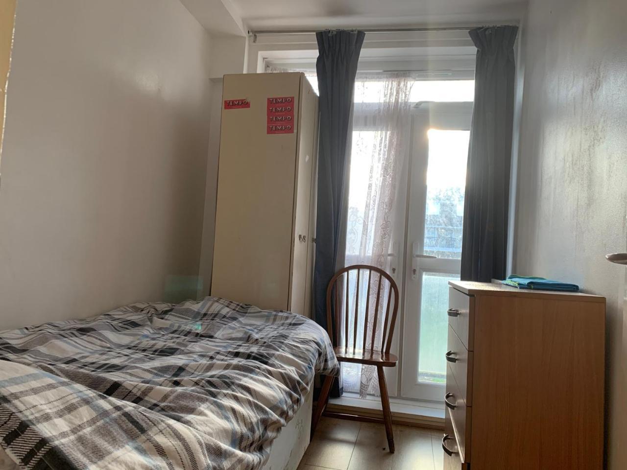 104 Malmesbury Road 1