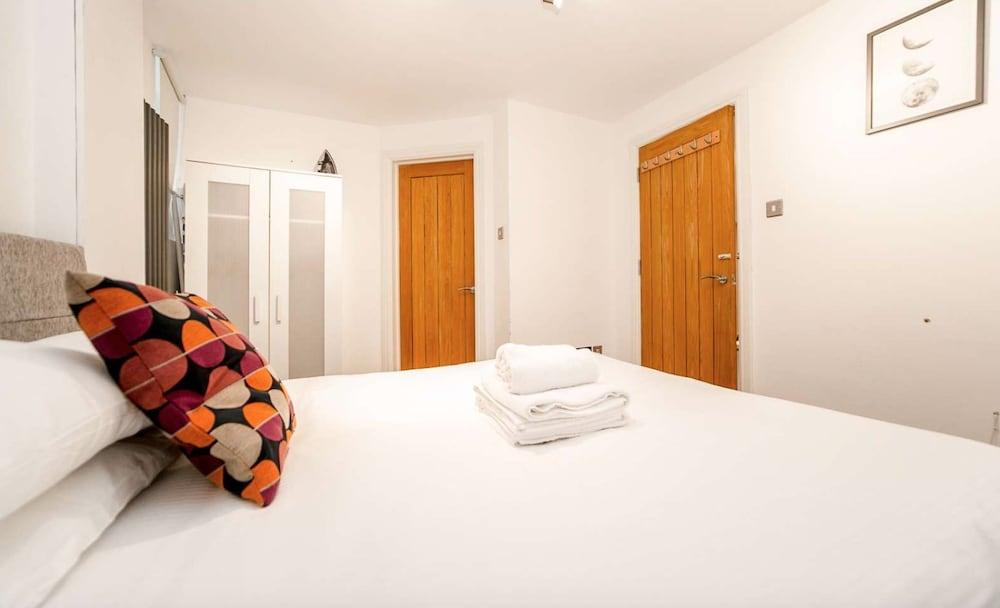 My Serviced Space - Battersea 1a 1