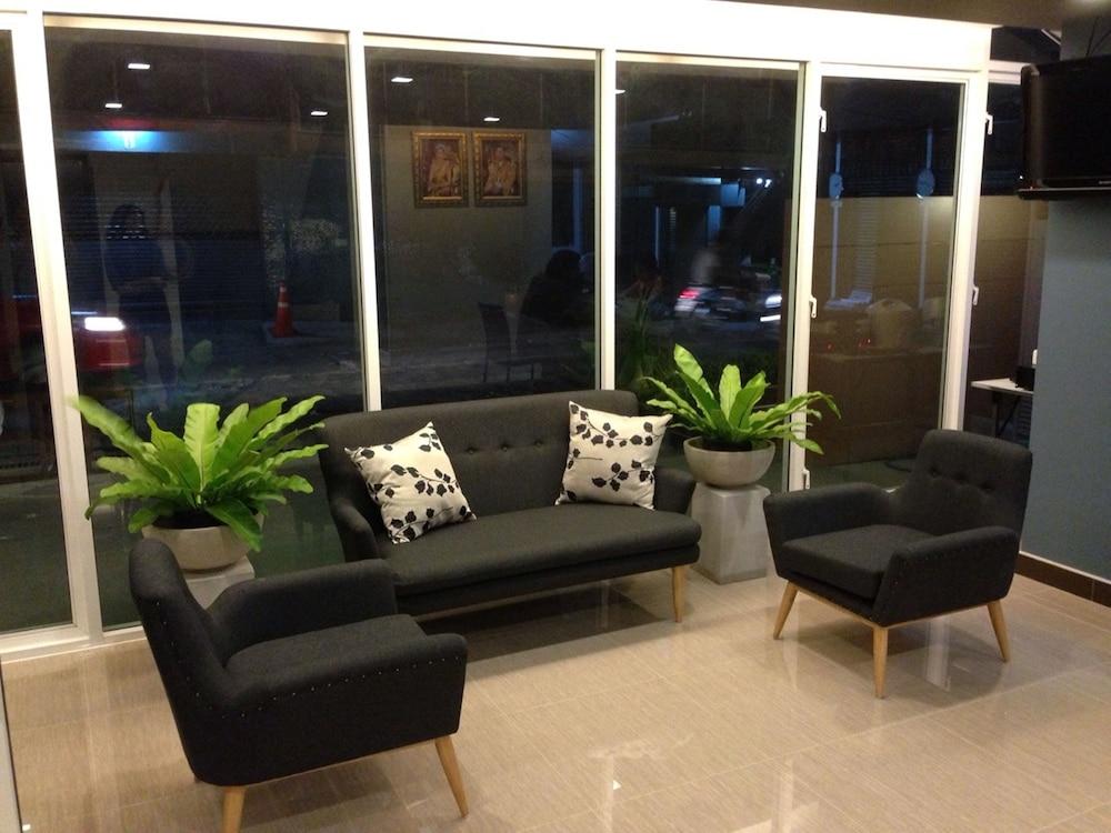 The Aim Sathorn Hotel 1