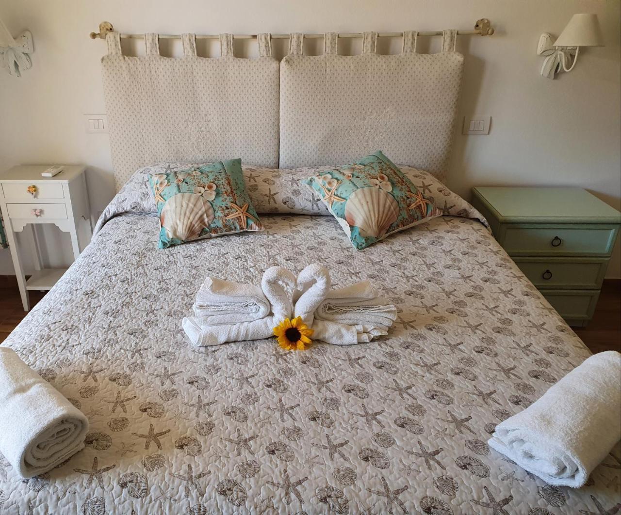 Levante Room