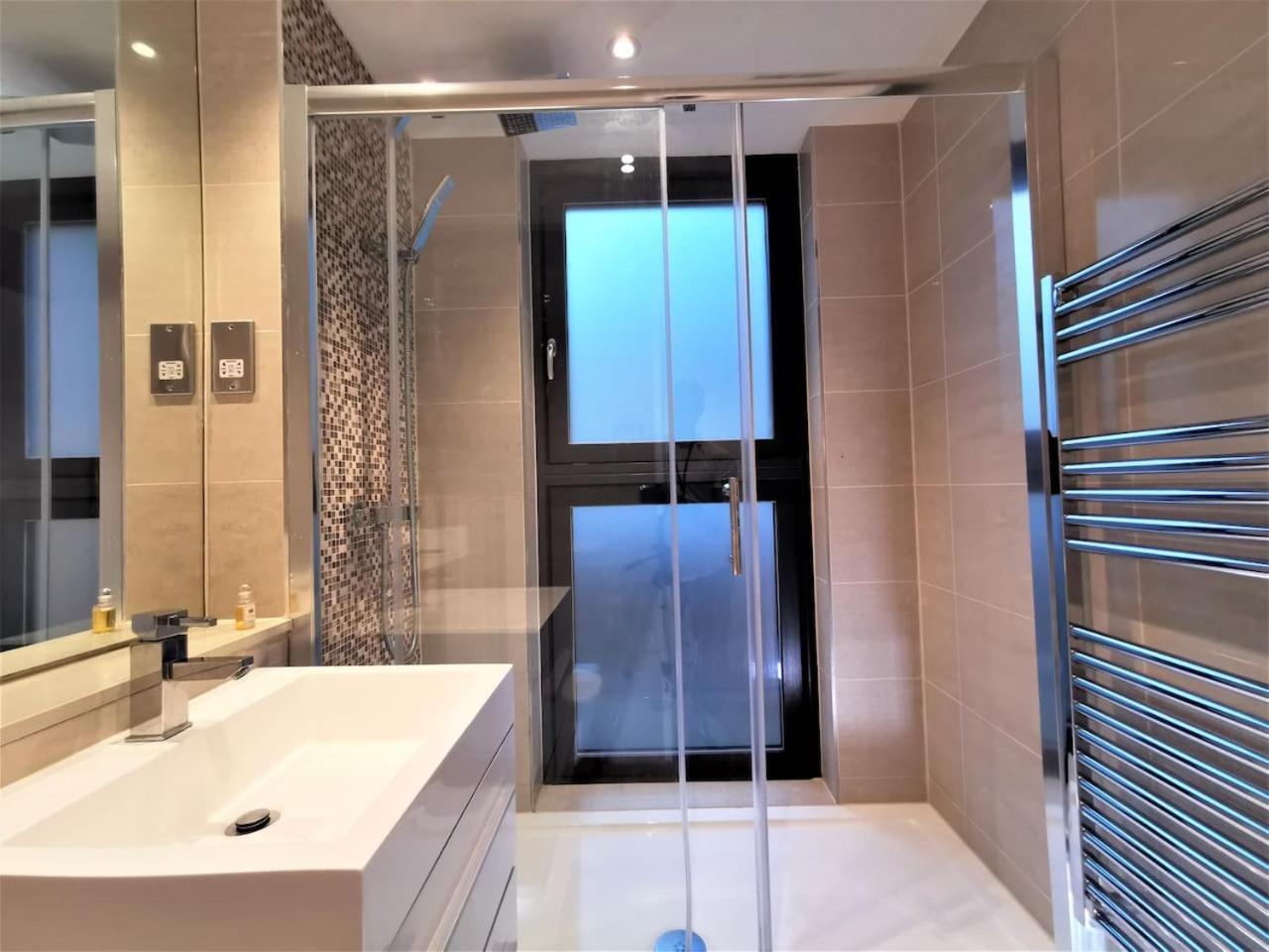Kings Cross Immaculate 1-Bed Apartment in London 1