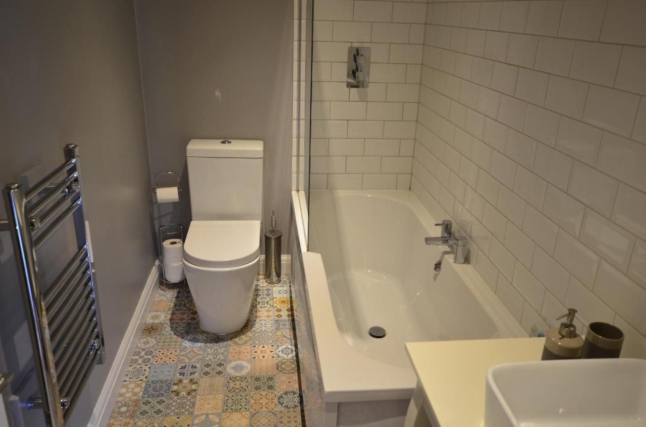 London, Kensington And Chelsea Flat 1
