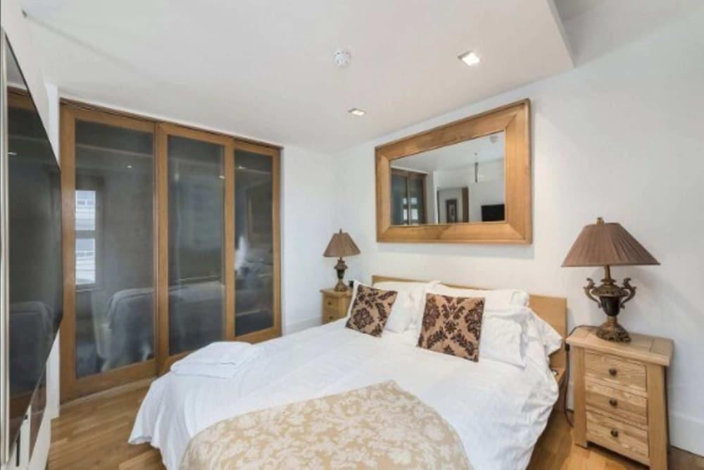 Luxury Flat with Panoramic View of Piccadilly Circus 1