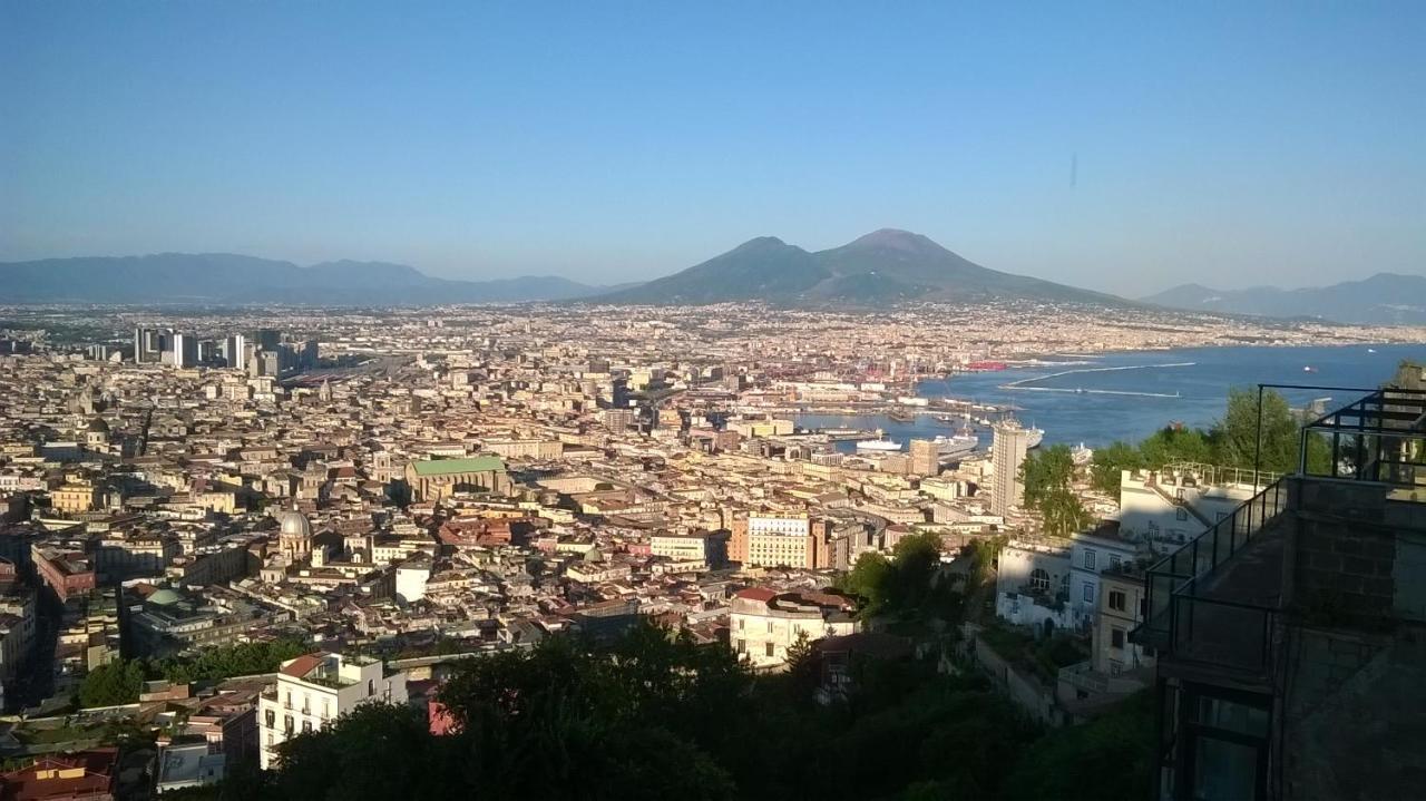 L'atelier Vedi Napoli Ai Tuoi Piedi