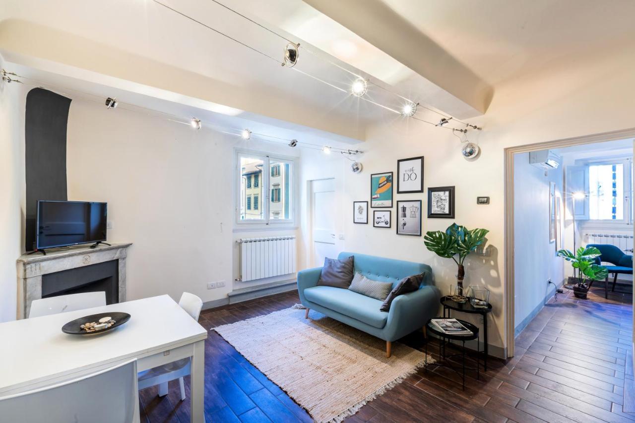 Historic Center Apartment - Next To the River, All Attractions - by Likehomeflorence