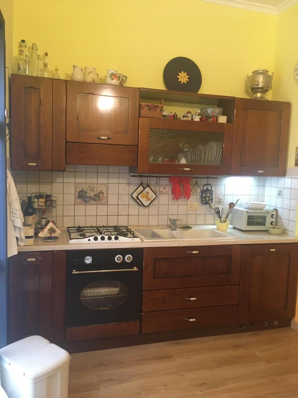 Jenniʻs Indipendent Tiny House 2