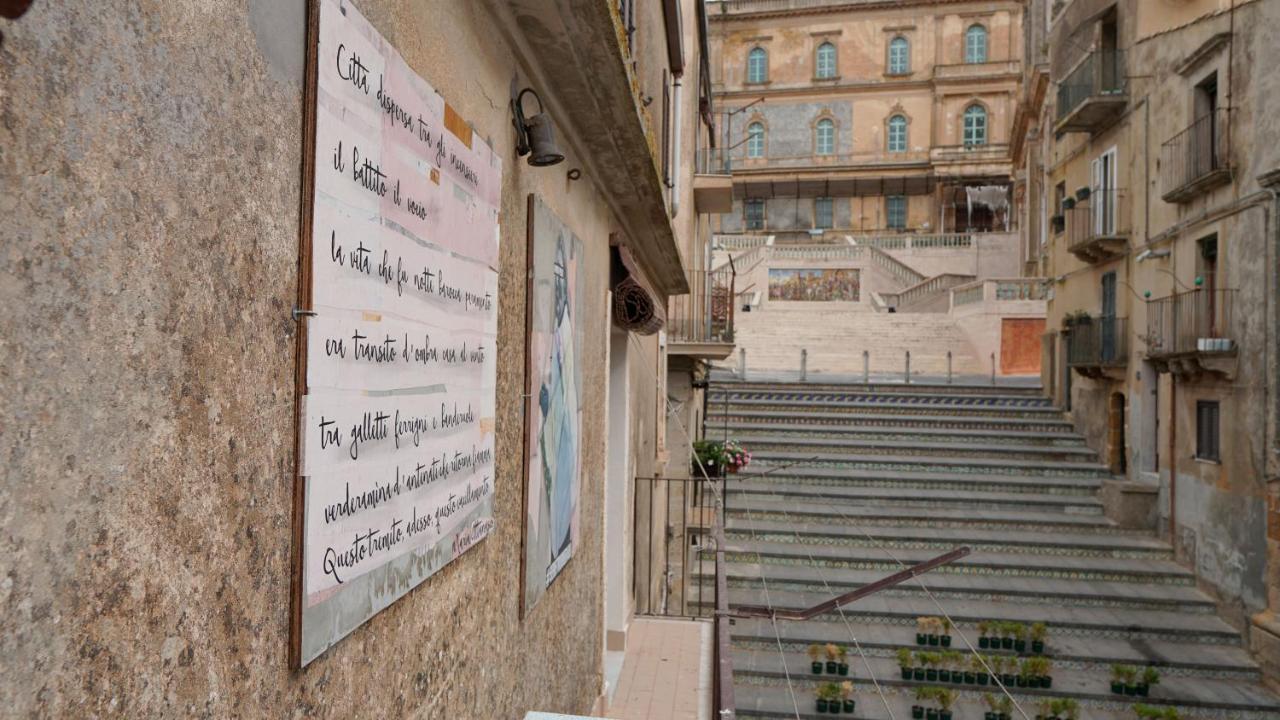 La Majolica Stair 1