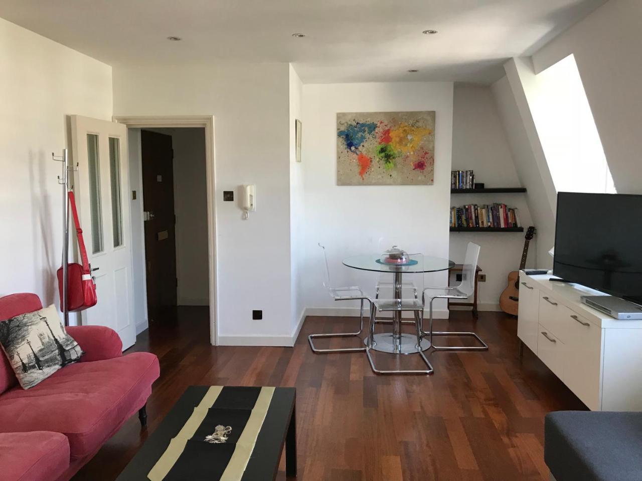 300m From High Street Kensington Tube 1