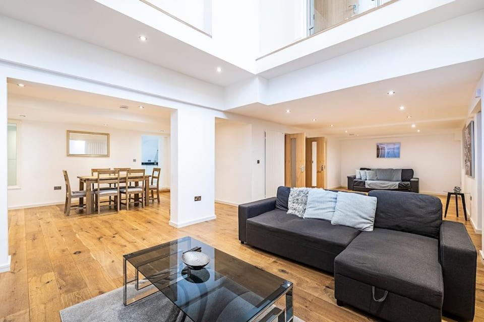 Apollo Apartments by Canning Town