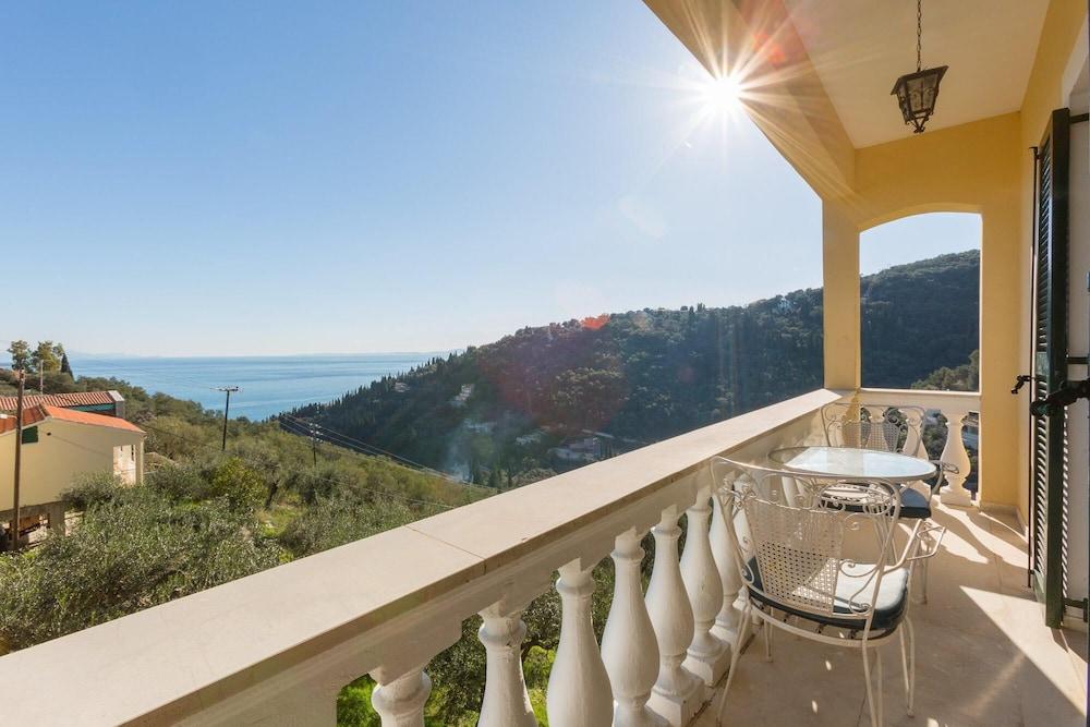 Bakers House Upper Walk To Beach a C Wifi Car Not Required - 193