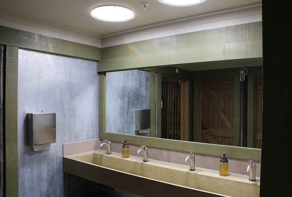 The Headwaters Eco Lodge 1