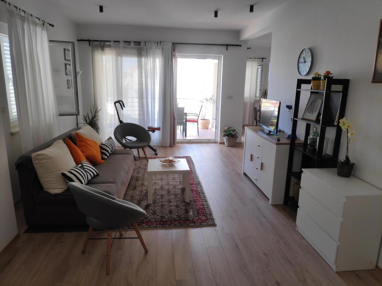 Apartments Romano 1